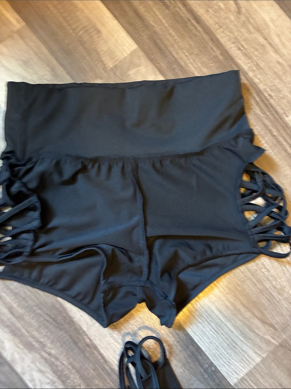 2 Pairs Of Black Strappy Bikini Bottoms- Size Medium- NWOT - Picture 6 of 14